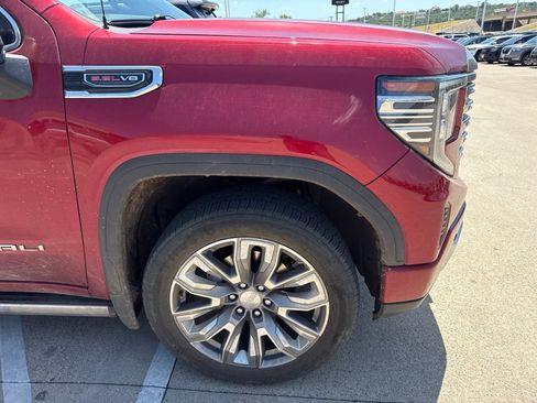 Used 2024 GMC Sierra 1500 Denali AWD/4WD image 4