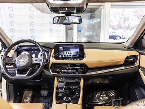 Used 2022 Nissan Rogue Platinum w/ Head-Up Display Package image 34