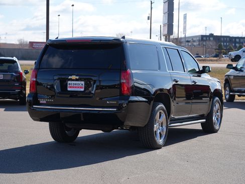 Used 2017 Chevrolet Suburban Premier image 3
