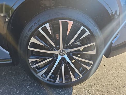 Used 2023 Lexus RZ 450e Premium image 36
