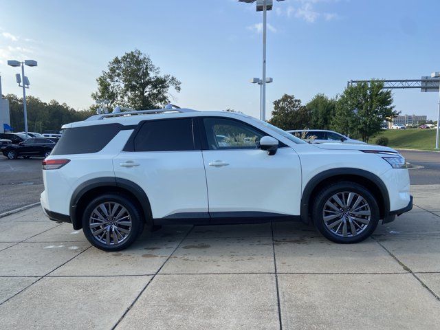 Used 2024 Nissan Pathfinder SL w/ SL Premium Package FWD image 13
