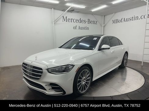 Used 2025 Mercedes-Benz S 580 4MATIC Sedan image 3