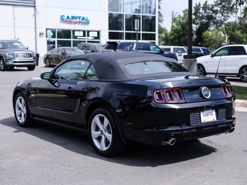 Used 2013 Ford Mustang GT RWD image 9