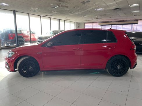 Used 2019 Volkswagen Golf R 4-Door image 4