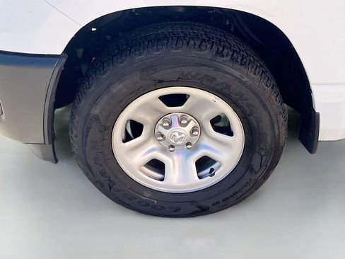 Used 2025 RAM 1500 Tradesman AWD/4WD image 30