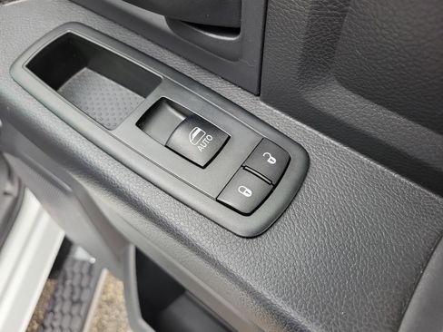 Used 2012 RAM 1500 Express w/ ST Popular Equipment Group image 11