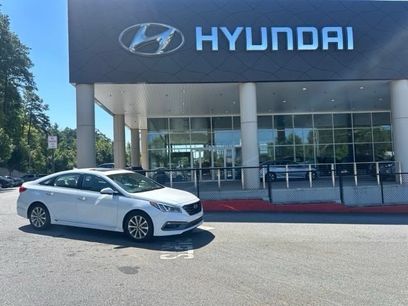Used 2017 Hyundai Sonata Limited w/ Ultimate Package 04