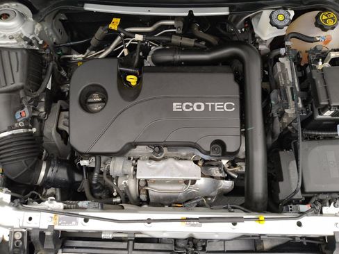 Used 2021 Chevrolet Equinox LT FWD image 30