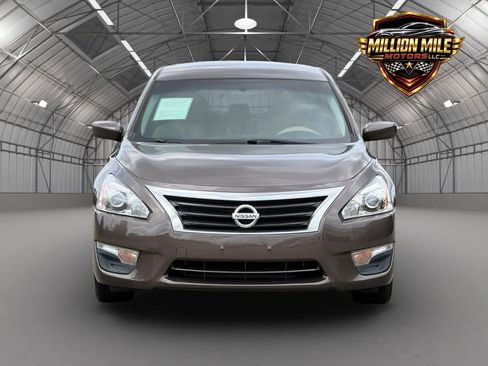 Used 2015 Nissan Altima 2.5 S FWD image 5