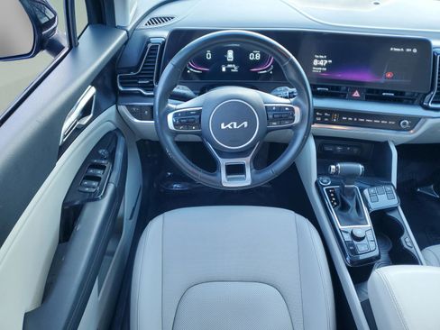 Certified 2024 Kia Sportage EX image 12
