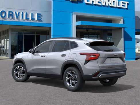 New 2026 Chevrolet Trax LT FWD image 3