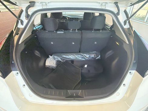 Used 2025 Nissan Leaf S FWD image 27