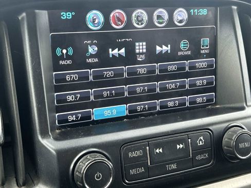 Used 2017 GMC Canyon SLE image 13