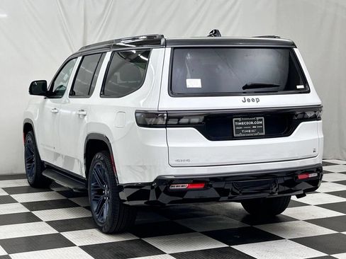 New 2026 Jeep Grand Wagoneer 4WD image 5