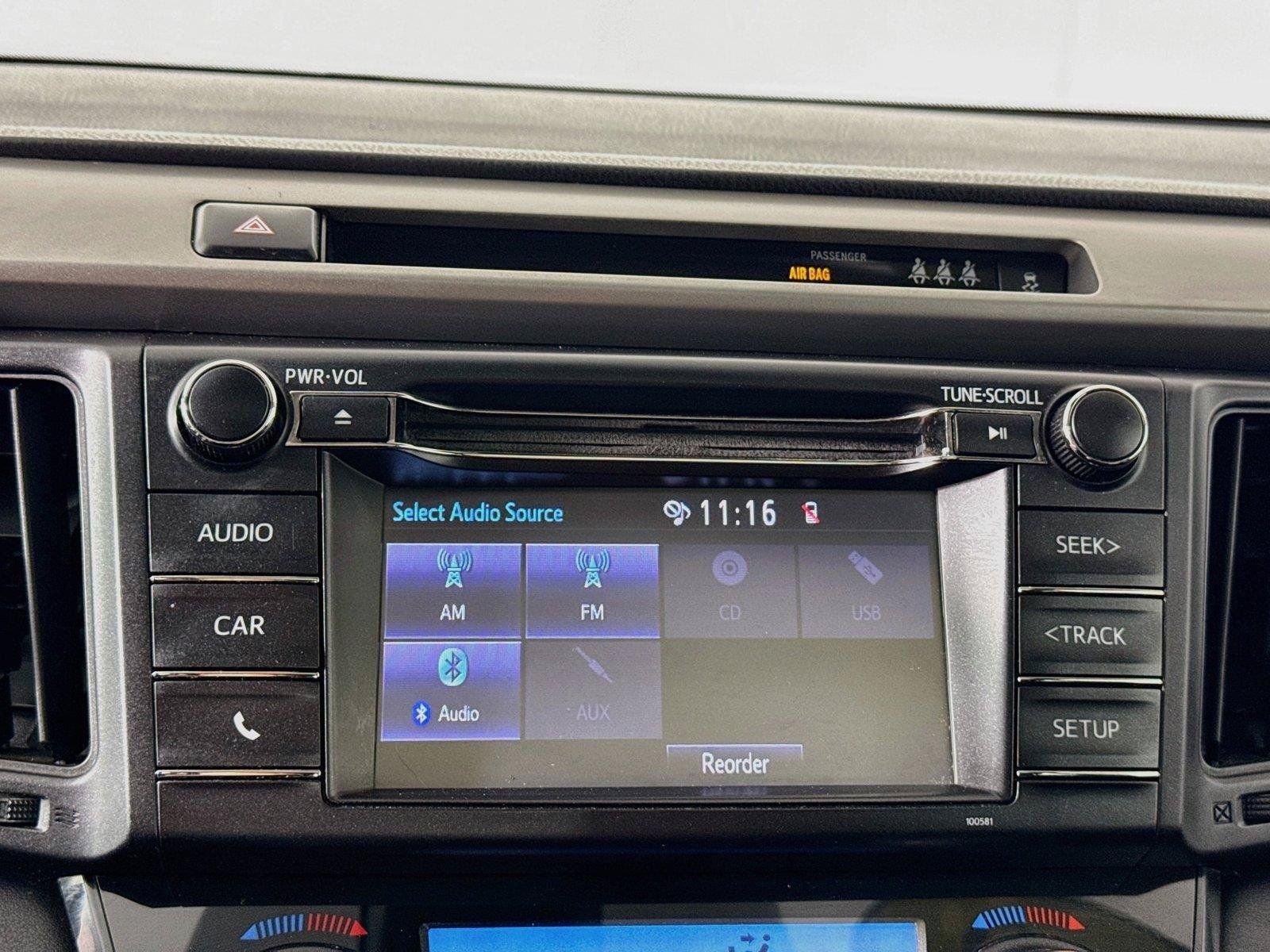 Used 2018 Toyota RAV4 XLE AWD/4WD image 7