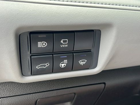 Certified 2021 Toyota Highlander Platinum image 24