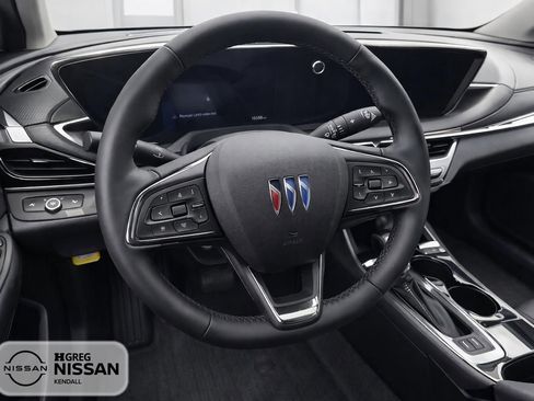 Used 2025 Buick Envista Sport Touring w/ Convenience I Package FWD image 8