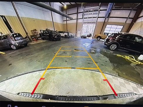 Used 2026 Chevrolet Colorado Z71 w/ Technology Package image 30