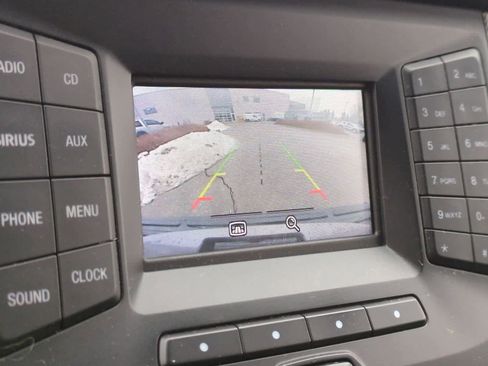 Used 2017 Ford Expedition XLT image 30