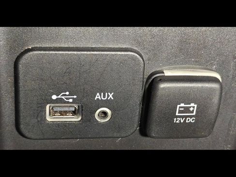 Used 2015 Chrysler 200 Limited w/ Comfort Group FWD image 47