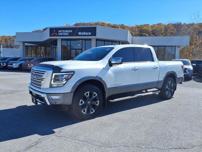 Certified 2021 Nissan Titan Platinum Reserve w/ Moonroof Package