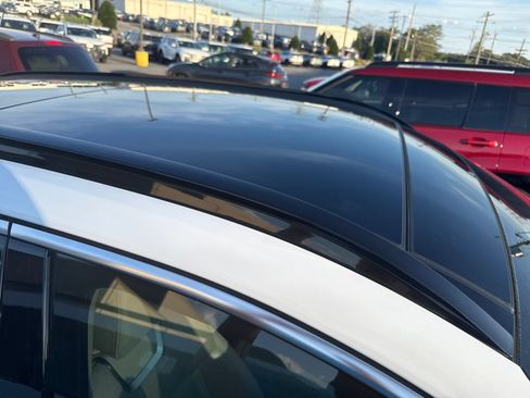 Used 2023 Hyundai Tucson Limited FWD image 4