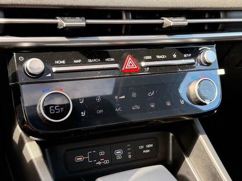 Used 2025 Hyundai Santa Cruz Limited image 13