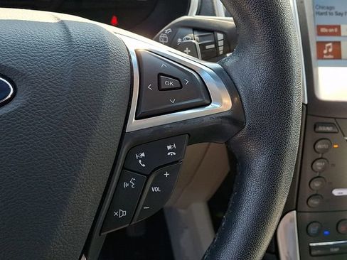 Used 2017 Ford Edge Titanium w/ Equipment Group 301A AWD/4WD image 24