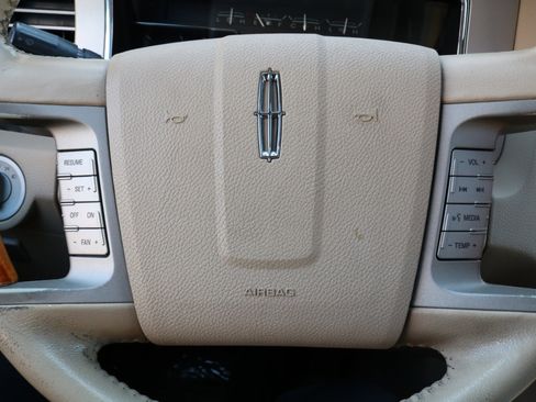 Used 2008 Lincoln Navigator 4WD image 33