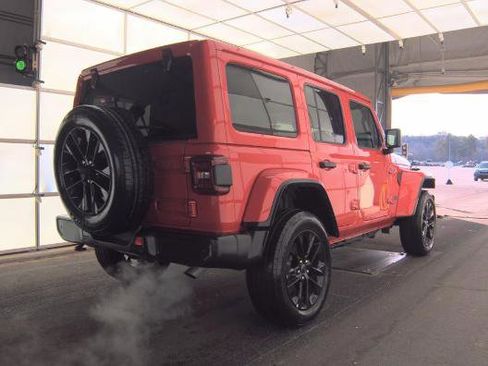 Used 2025 Jeep Wrangler Unlimited Sahara w/ Safety Group image 3