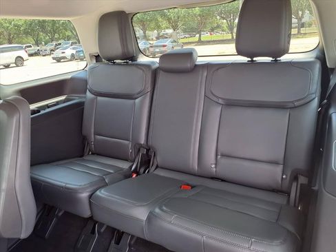 New 2026 Ford Expedition Active RWD image 21
