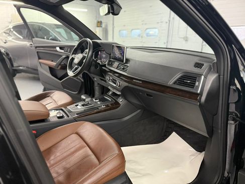 Used 2019 Audi Q5 2.0T Premium Plus w/ Premium Plus Package image 34