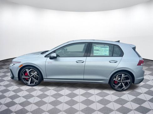 New 2025 Volkswagen GTI SE image 2