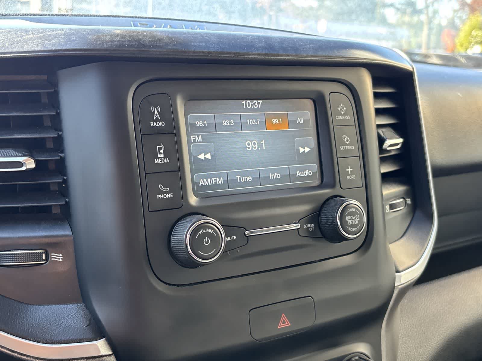Used 2019 RAM 2500 Big Horn w/ Protection Group AWD/4WD image 17