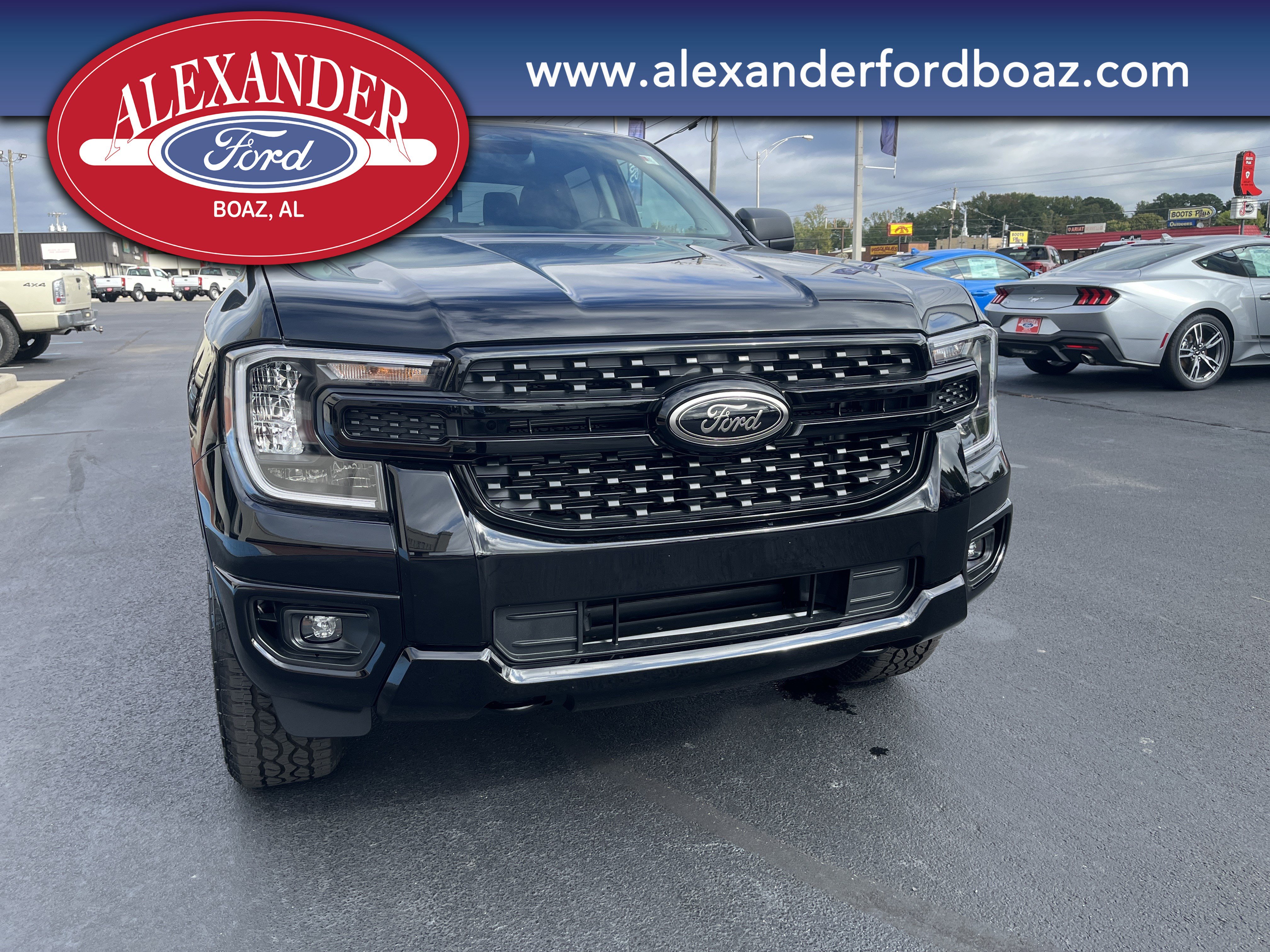 New 2025 Ford Ranger XLT w/ FX4 Off-Road Package AWD/4WD image 5
