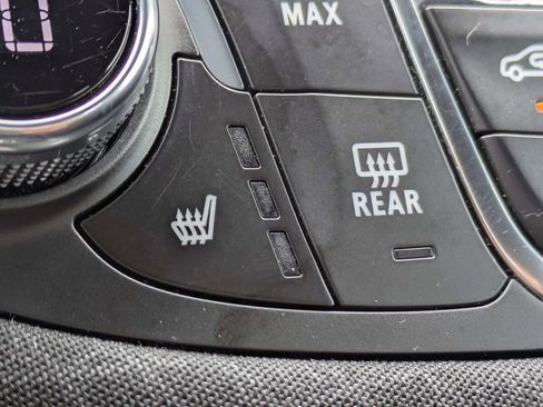 Used 2024 Chevrolet Malibu LT FWD image 21
