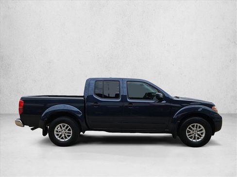 Used 2019 Nissan Frontier SV image 4
