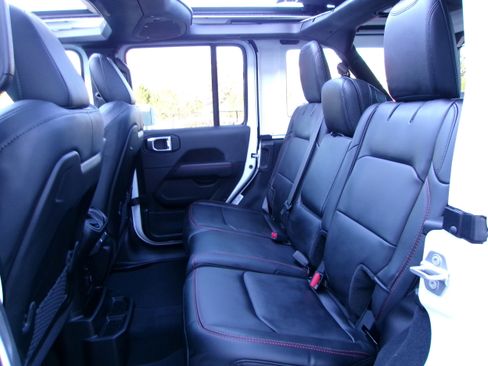 New 2026 Jeep Wrangler Unlimited Rubicon image 17