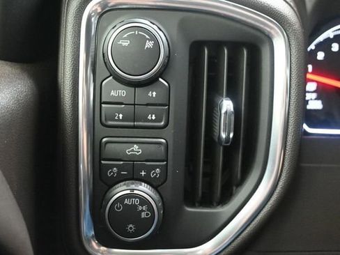 Used 2019 Chevrolet Silverado 1500 LT w/ All-Star Edition AWD/4WD image 25
