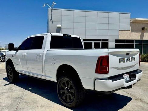 Used 2025 RAM 2500 Laramie AWD/4WD image 8