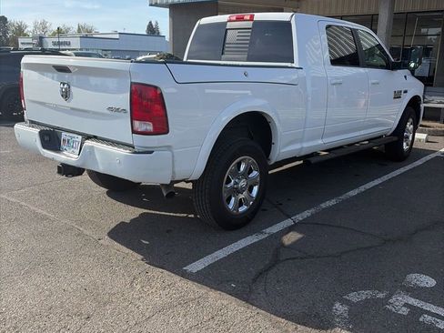 Used 2018 RAM 2500 Big Horn w/ Sport Appearance Group image 3