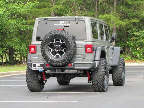 Used 2022 Jeep Wrangler Unlimited Rubicon 4xe w/ Cold Weather Group AWD/4WD image 10
