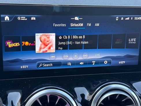 Certified 2025 Mercedes-Benz GLA 250 image 23