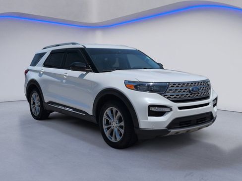 Used 2023 Ford Explorer Limited AWD/4WD image 6