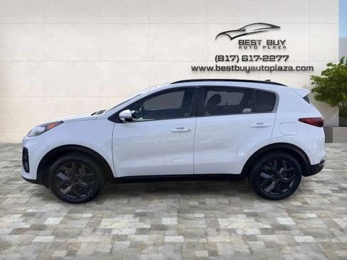 Used 2022 Kia Sportage Nightfall Edition FWD image 7
