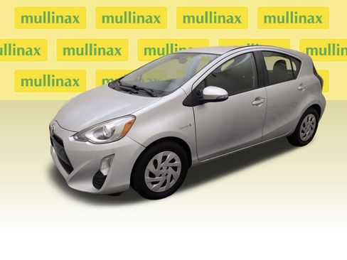 Used 2016 Toyota Prius C Three image 10