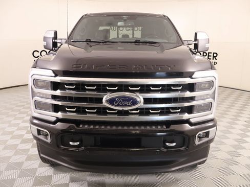 Used 2024 Ford F250 Platinum w/ FX4 Off-Road Package AWD/4WD image 10