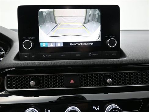 Used 2024 Honda Civic Sport image 3