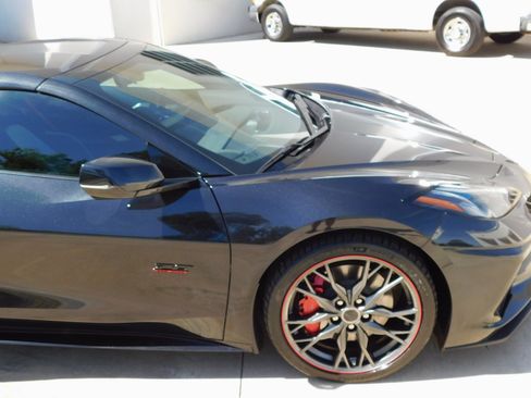 Used 2023 Chevrolet Corvette Stingray Premium Cpe w/ Z51 Performance Package RWD image 34