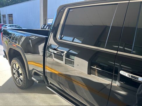 Used 2024 GMC Sierra 2500 Denali w/ Denali Reserve Package AWD/4WD image 10